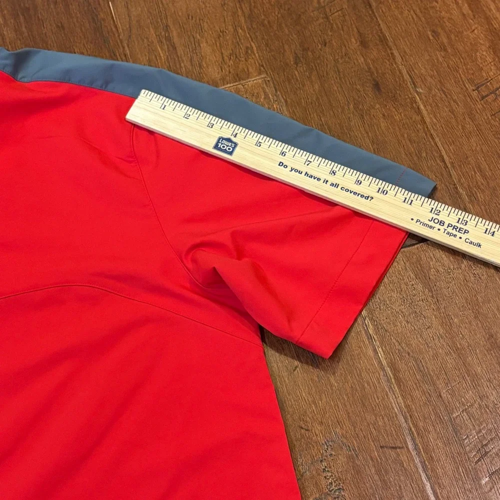 Men's Nike Dri-Fit 1/4 Zip Red‎ & Grey Zipper Pocket Adjustable Hem Pullover Sm